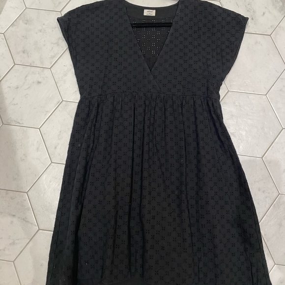 Aritzia Wilfred Black ‘Misha’ Babydoll Dress - Picture 3 of 5